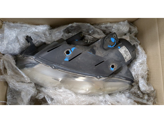 Фара передняя  Volkswagen Passat 6 2005-2010 левая 