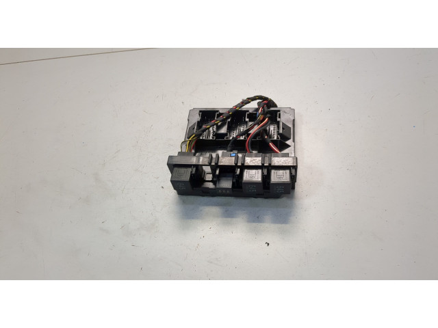 Блок комфорта  Volkswagen Passat 7 2010-2015 Европа        