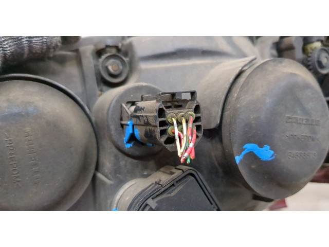 Фара передняя Toyota Avensis 1 1997-2003 правая