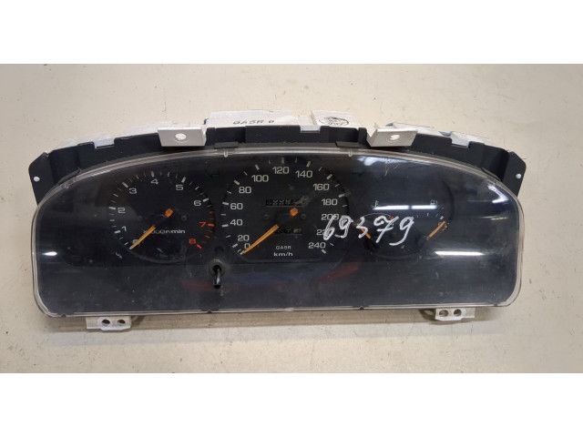 Панель приборов Mazda 626 1992-1997