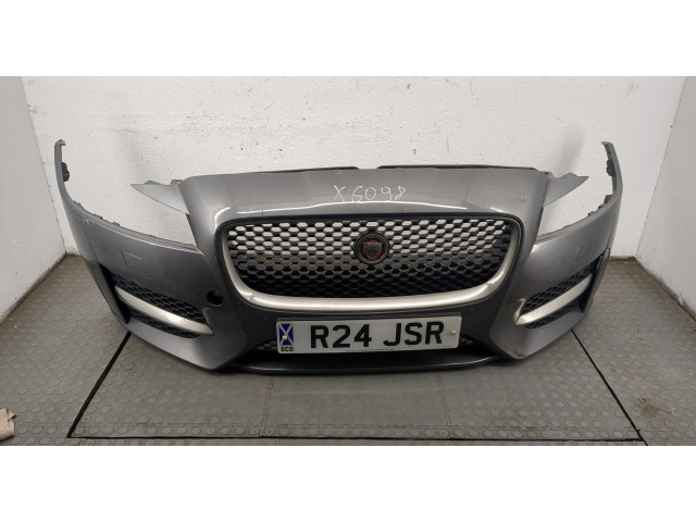 Бампер Jaguar XF 2015–2020 передний