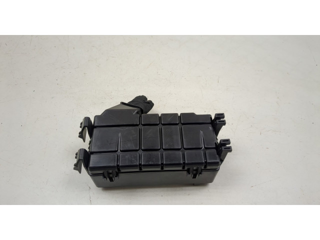 Блок предохранителей Cadillac XT5 2016-2019 71540950