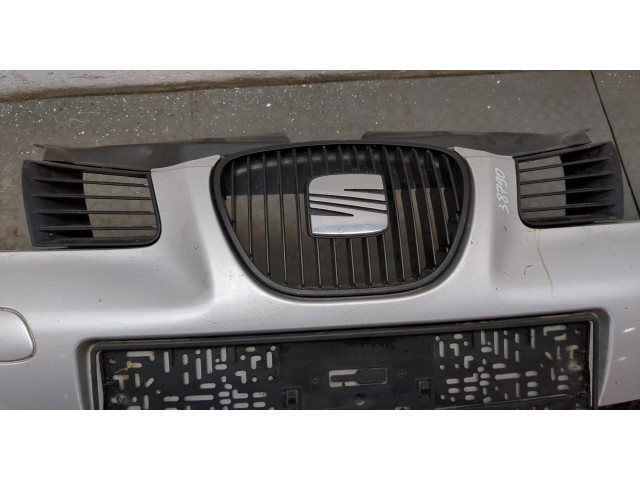 Бампер  Seat Cordoba 2 2003-2006 передний   