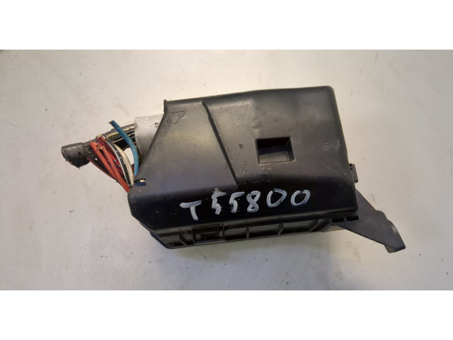 Блок предохранителей  Toyota Corolla E11 1997-2001         