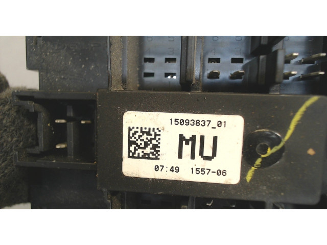 Блок предохранителей Chevrolet Tahoe 2006-2014 1509383701 5.3