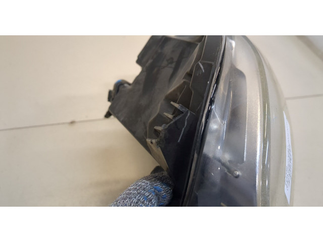 Фара передняя Volkswagen Jetta 5 2004-2010 левая