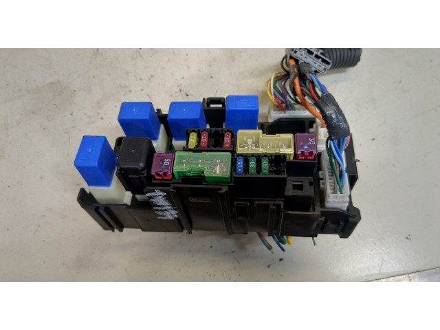 Блок предохранителей  Nissan X-Trail (T31) 2007-2015      24384ET80A   