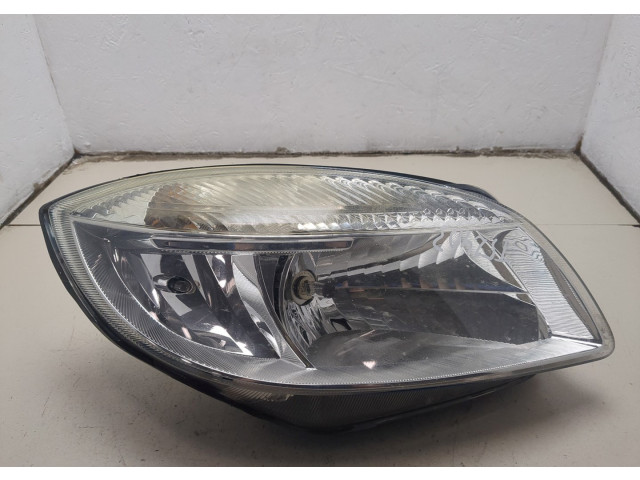 Фара передняя  Skoda Fabia 2007-2014 правая 