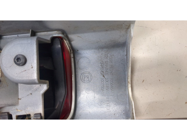 Задний фонарь          