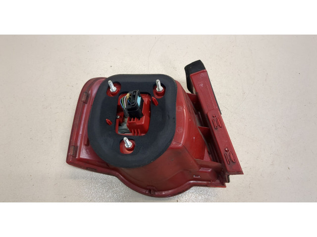 Задний фонарь          