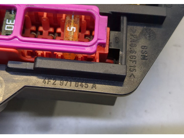 Блок предохранителей  Audi A6 (C6) Allroad 2006-2008      4F2971845A      2.7