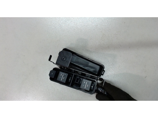 Блок реле Mazda CX-9 2012-2016 3.7