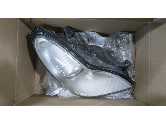 Фара передняя  Mercedes CLS C219 2004-2010 правая 