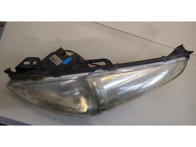 Фара передняя Peugeot 5008 2009-2016 левая