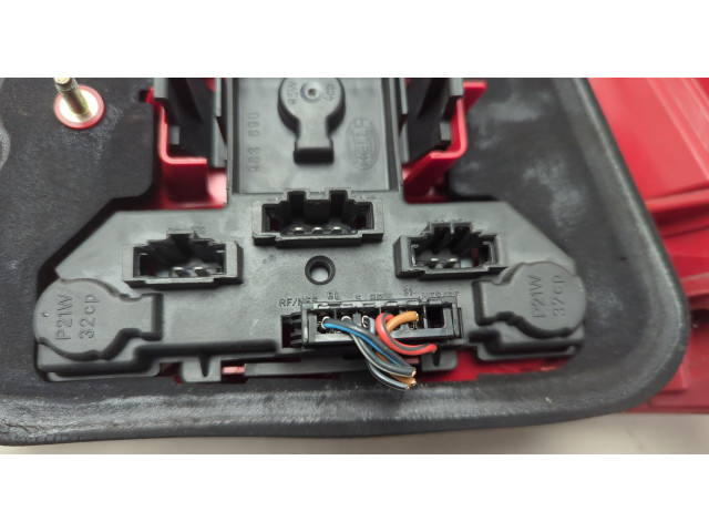 Задний фонарь     1J5945095AA     