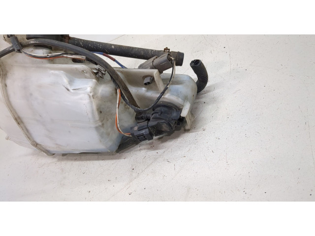 Бачок омывателя  Mazda 3 (BL) 2009-2013 BBR667480E   