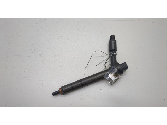 Форсунка топливная  Opel Combo 2001-2011    821153, 98437712     