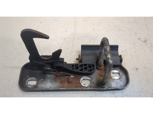 Замок капота  Volkswagen Golf 6 2009-2012     