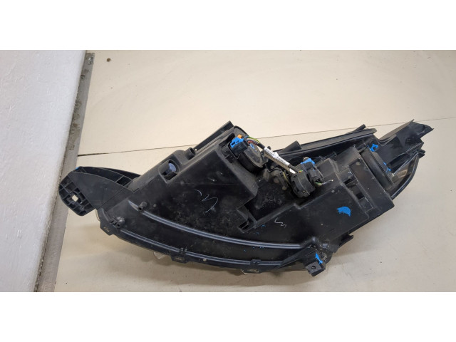 Фара передняя  Peugeot 2008 2013-2019 правая 