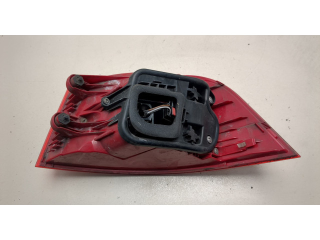 Задний фонарь          