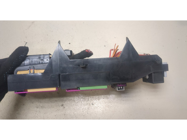 Блок предохранителей Audi A7 2010-2014