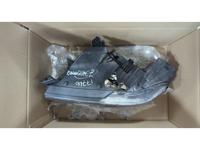 Фара передняя GMC Acadia 2019-2025 левая