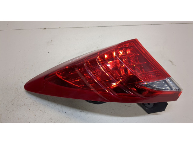 Задний фонарь          