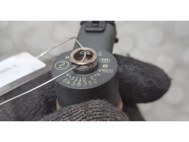 Форсунка топливная  Volvo XC90 2002-2014    36050288     