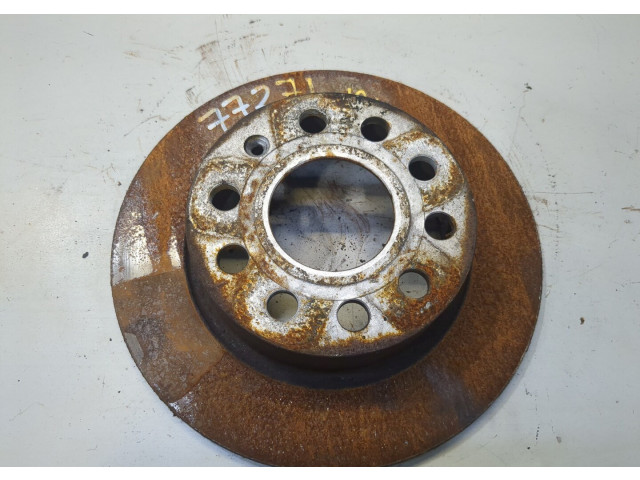 Диск тормозной Volkswagen Caddy 2004-2010 2.0 задний