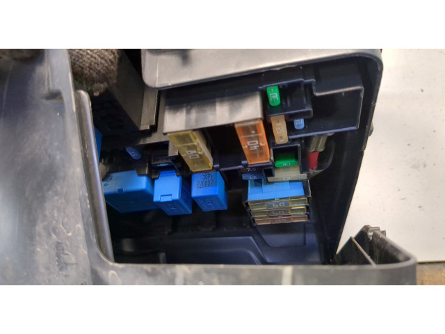 Блок предохранителей  Dacia Logan 2012-2016         