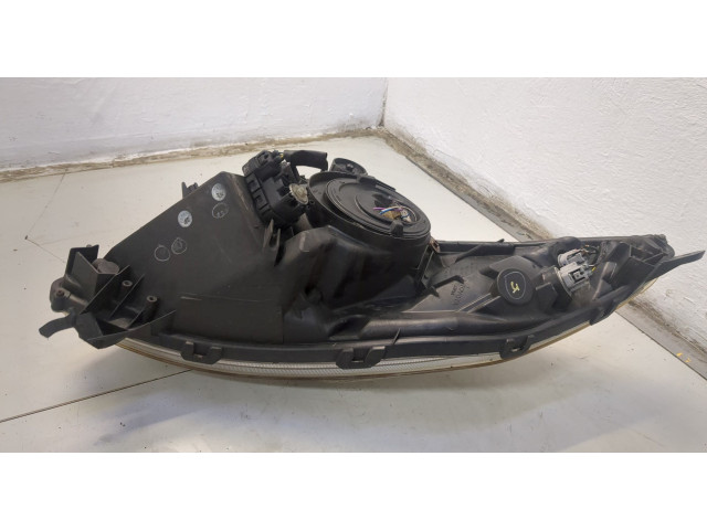 Фара передняя  Toyota Prius 2003-2009 левая 