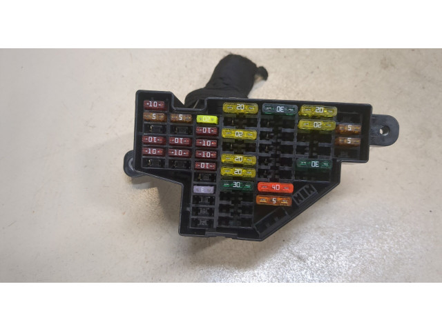 Блок предохранителей  Volkswagen Passat 7 2010-2015 Европа      3C2941824      1.6