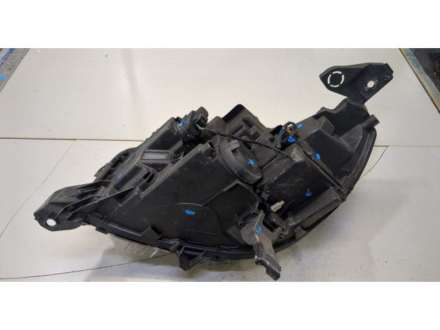 Фара передняя  Peugeot 2008 2019-2023 правая 