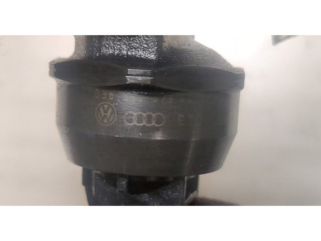 Форсунка топливная  Volkswagen Golf 5 2003-2009    038130073AG     