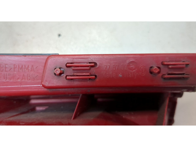 Задний фонарь          