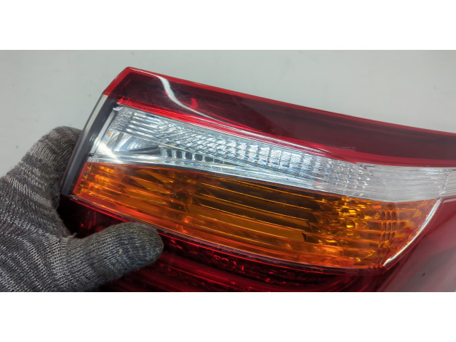 Задний фонарь