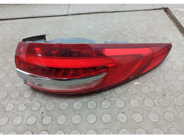 Задний фонарь          