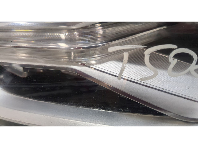 Фара передняя Audi Q3 2011-2018 левая