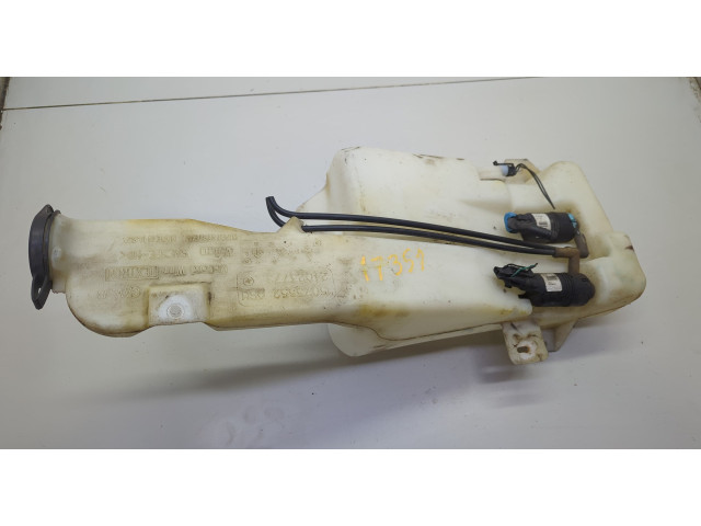 Бачок омывателя  Chevrolet Tahoe 1999-2006    