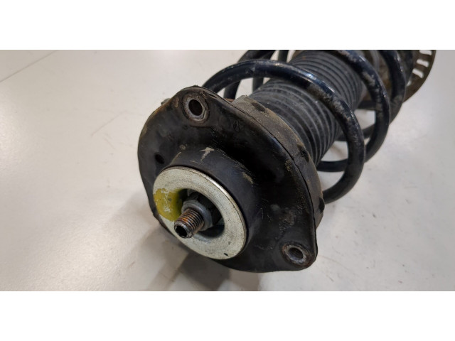 Стойка амортизатора  Volkswagen Polo 2001-2005     1.2  бензин