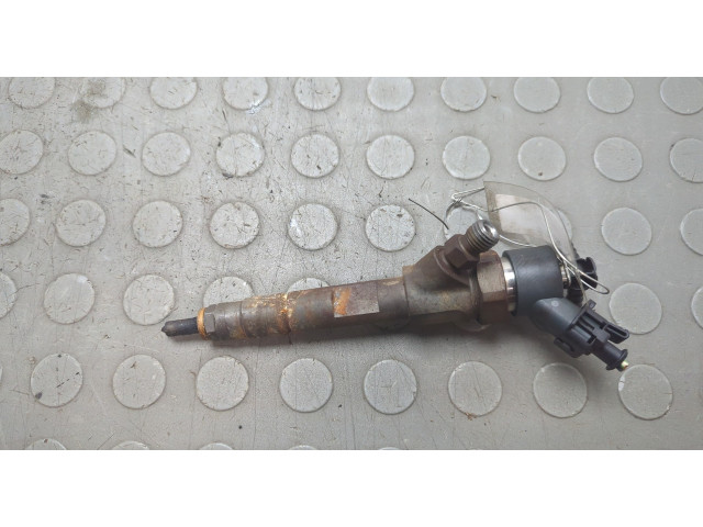 Форсунка топливная  Volvo S40 / V40 1995-2004    0445110146     