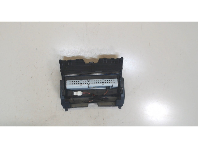 Дисплей бортового компьютера  Mercedes C W204 2007-2013 2046800931         