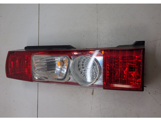 Задний фонарь          