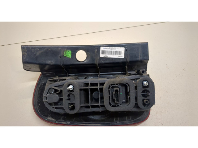 Задний фонарь          