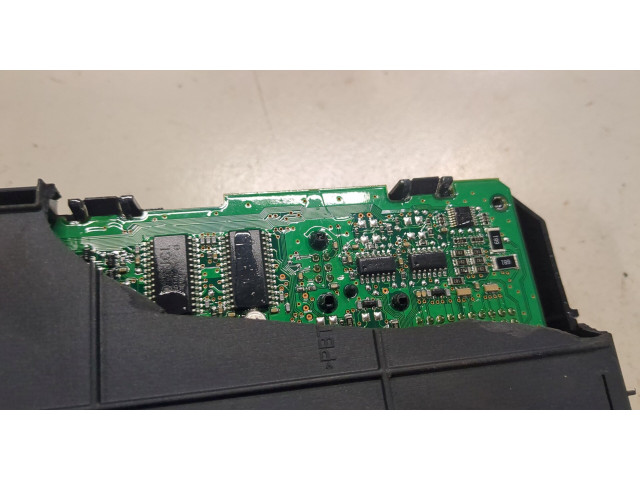 Блок BSI  Peugeot 5008 2009-2016      281164872    1.6