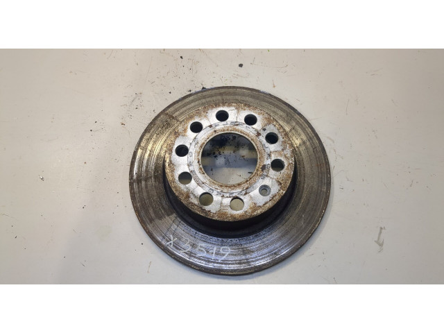 Диск тормозной Skoda Yeti 2009-2014 2.0 задний 1K0615601AB, 5Q0615601F