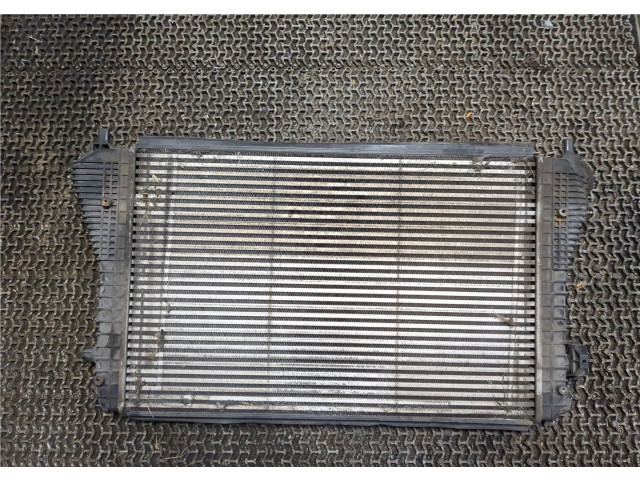 Интеркулер  Volkswagen Jetta 5 2004-2010 1.9  1k0145803l    