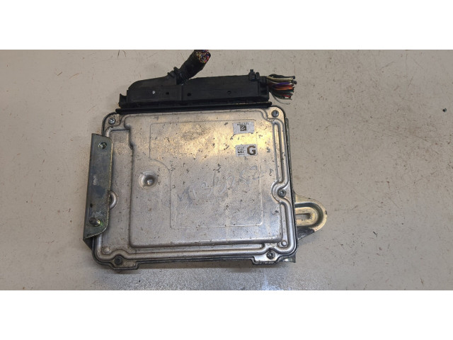 Блок управления двигателем  Toyota Yaris 2005-2011     