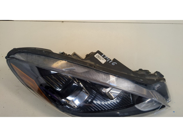 Фара передняя  Ford Escape 2019-2022 правая 