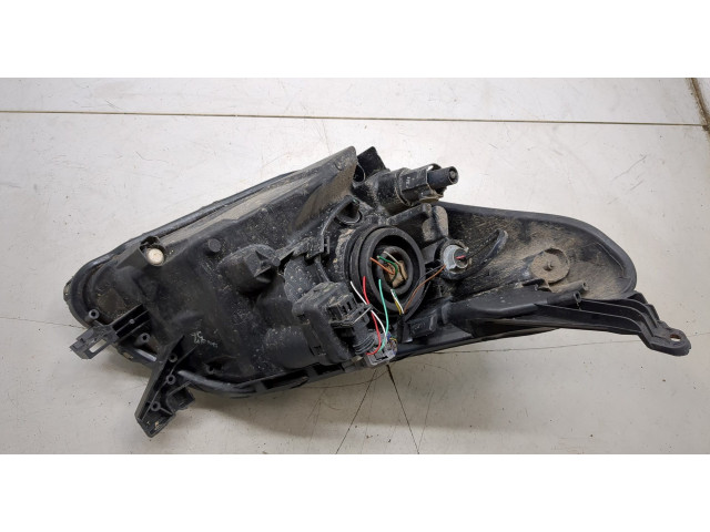 Фара передняя  Toyota Urban Cruiser левая 